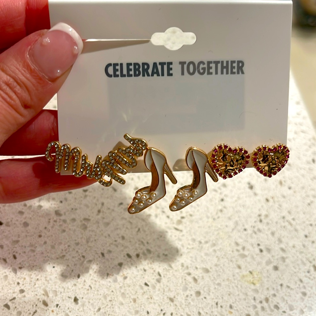 Cute Trio Bridal Stud Earrings!